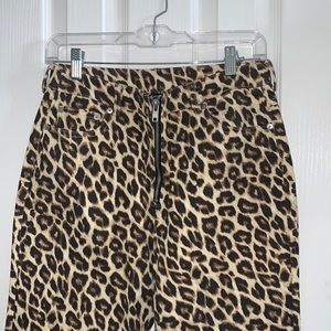 leopard print high waisted jeans, size M